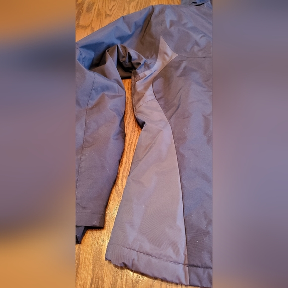 Women's Columbia Black Jacket - Picture 9 of 10